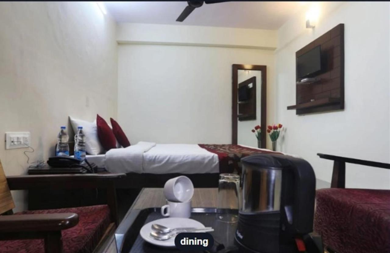 Moon Hotel Mallital, Near Nainital High Court Εξωτερικό φωτογραφία
