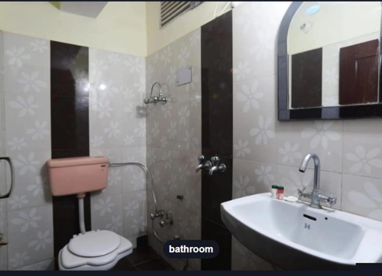 Moon Hotel Mallital, Near Nainital High Court Εξωτερικό φωτογραφία
